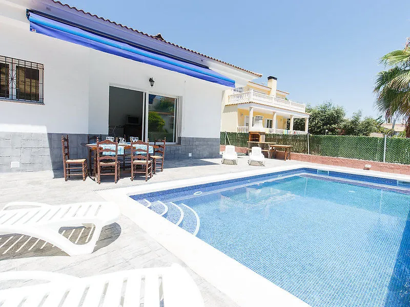 Hotel Clavel - Four Bedroom Lloret de Mar
