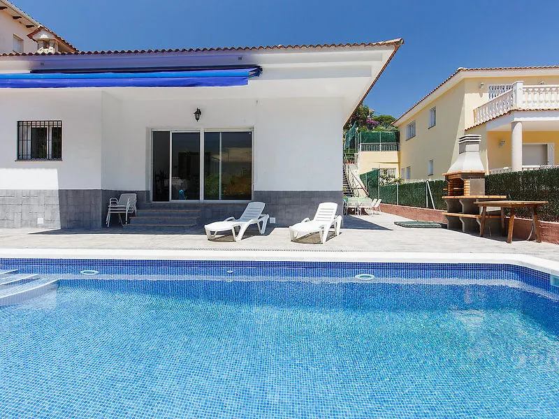 Clavel - Four Bedroom Lloret de Mar Spanje